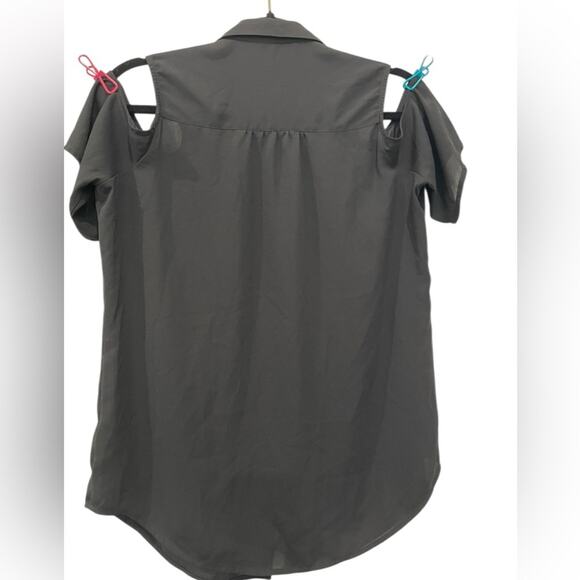 EXPRESS Black Button Up Cold Shoulder Notched Collar Blouse - Picture 3 of 5